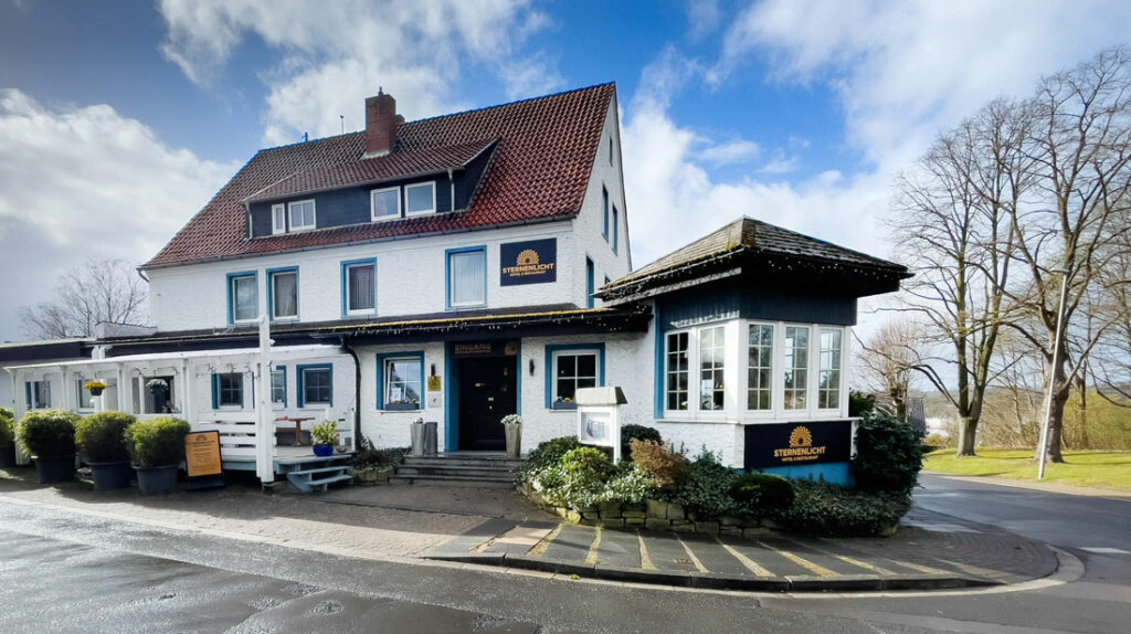 Das Hotel Sternenlicht in Löhne in der Außenansicht